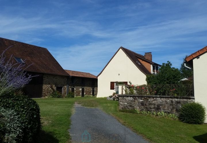 Farm hus i Mialet, Dordogne, Mialet - € 245.000 | Ref: CF0BA55A61D14F24 - foto 1