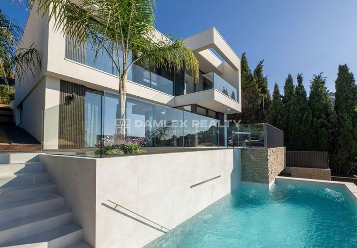 Villa i Lloret De Mar, Gerona, Lloret De Mar - € 1.350.000 | Ref: 75155 - foto 1