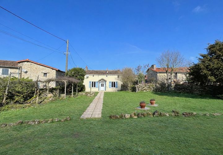 Villa a Messe, Deux-Sevres, Messe - € 140.000 | Ref: 46_JLY-0025760 - foto 1