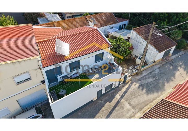 Villa a Carregado, Lisbon, Carregado - € 375.000 | Ref: Home 00180 - foto 1