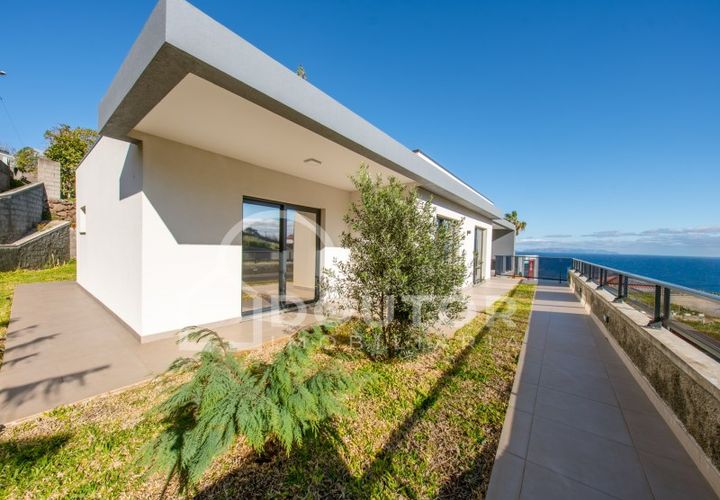 Villa a Gaula, Madeira, Gaula - € 920.000 | Ref: DR527 - foto 1