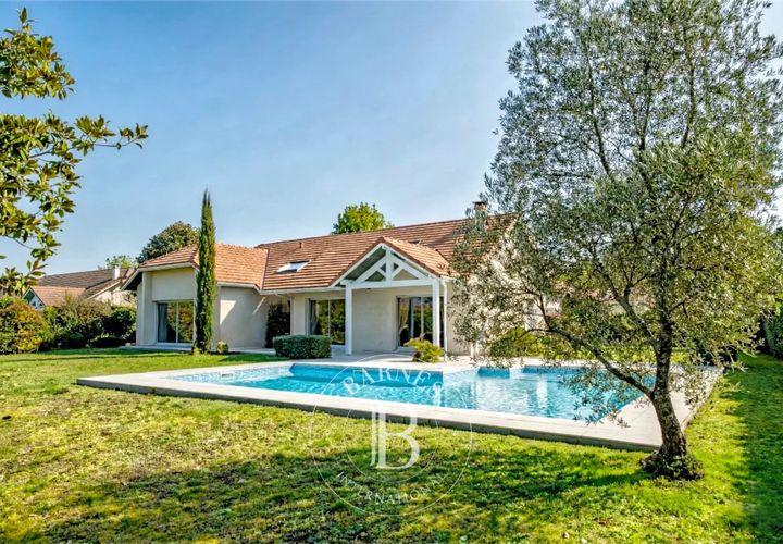 Villa a Pessac, Gironde, Pessac - € 849.000 | Ref: M3152 - foto 1