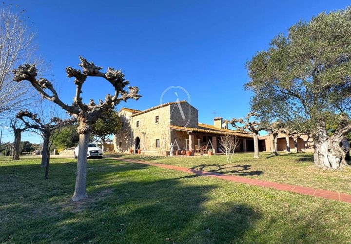 Villa en Llagostera, Gerona, Llagostera - € 900.000 | Ref: 2082 - photo 1