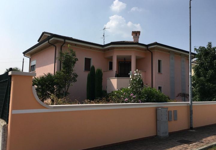 Villa a Suzzara, Mantua, Suzzara - € 750.000 | Ref: 1131 - foto 1