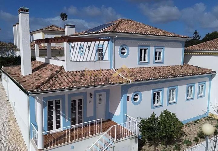 Villa en Carvalhal, Leiria, Carvalhal - € 489.500 | Ref: F00244 - photo 1