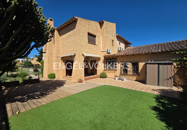 Stadthaus in Benidorm, Alicante, Benidorm - € 435.000 | Ref: W-04892W - Foto 1