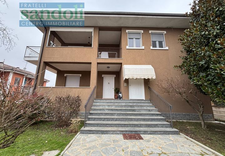 Villa a Caresanablot, Vercelli, Caresanablot - € 385.000 | Ref: 7962 - foto 1