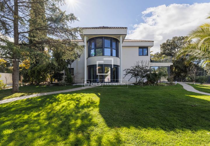Villa i Boadilla Del Monte, Madrid, Boadilla Del Monte - € 3 380 000 | Ref: POZ66736 - foto 1