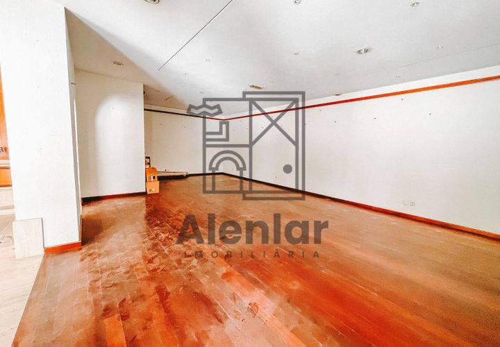 L'establiment comercial a Alenquer, Lisbon, Alenquer - € 650/mes | Ref: BOT_93 - foto 1