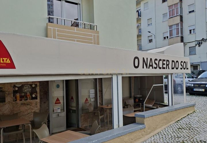 Erhvervsejendom i Amadora, Lisbon, Amadora - € 82.000 | Ref: C0483-01705 - foto 1