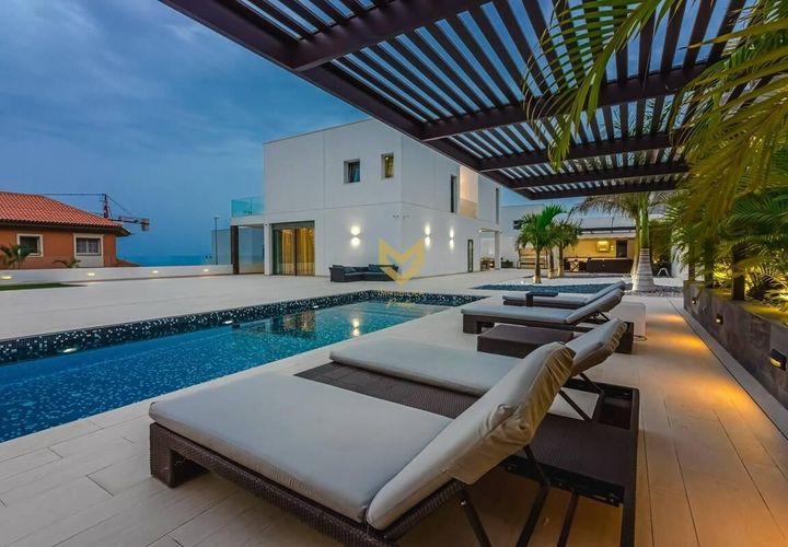 Villa i Adeje, Tenerife, Adeje - € 2.300.000 | Ref: P00054/13668 - foto 1
