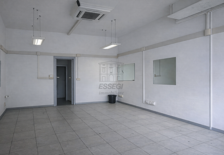 Erhvervsejendom i Lucca, Lucca, Lucca - € 90.000 | Ref: UF04016 - foto 1