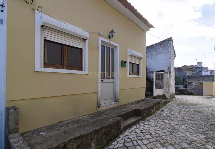Villa i Alcobaca, Leiria, Alcobaca - € 67.000 | Ref: 0563-01874 - foto 1