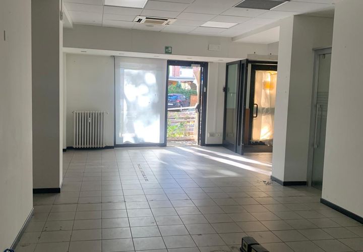 Apartament a Parma, Parma, Parma - € 2.400/mes | Ref: AN-COMMPR - foto 1