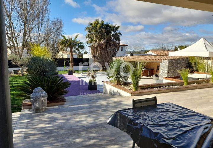 Villa a Gigean, Herault, Gigean - € 680.000 | Ref: 4901051397 - foto 1