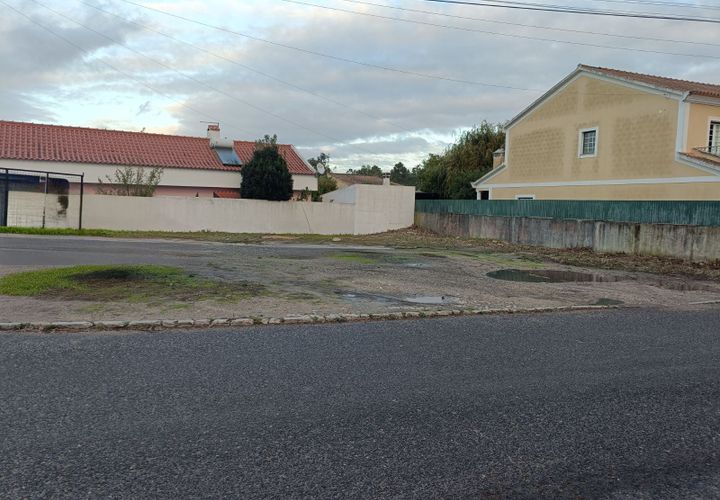 Helårsgrund i Alenquer, Lisbon, Alenquer - € 97.500 | Ref: T-30287 - foto 1
