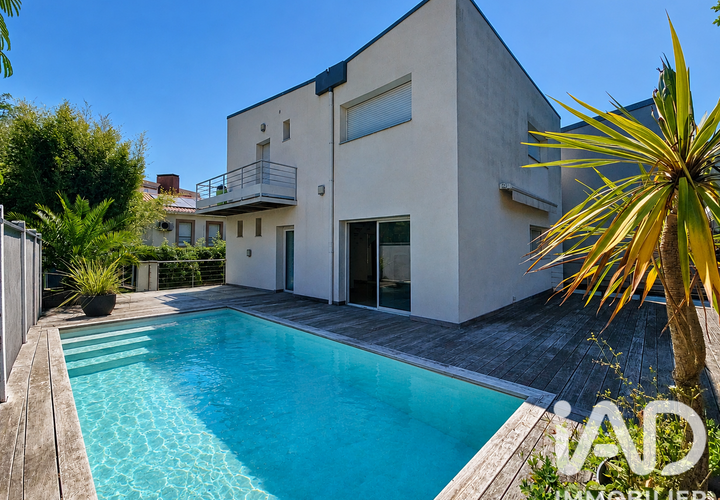 Villa a Bordeaux, Gironde, Bordeaux - € 650.000 | Ref: 35362 - foto 1