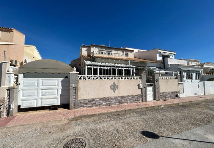 Villa a Orihuela, Alicante, Orihuela - € 189.000 | Ref: B-3471 - foto 1