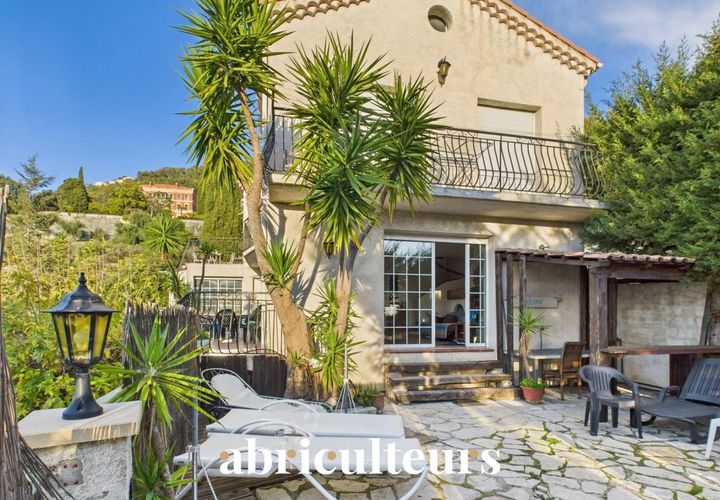 Villa i Nice, Alpes-Maritimes, Nice - € 700.000 | Ref: MMVM250417406300 - foto 1