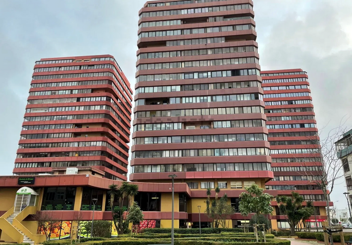 Erhvervsejendom i Alges, Lisbon, Alges - € 1.550.000 | Ref: OELO-01 - foto 1