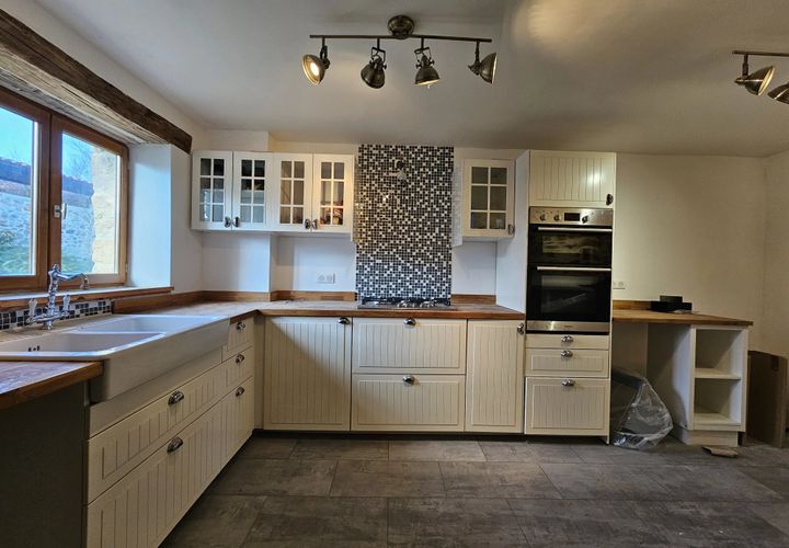 Landsbyhus i Lesignac-Durand, Charente, Lesignac-Durand - € 99.000 | Ref: BVI84353 - foto 1