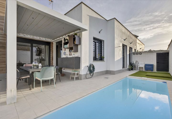 Villa a Sevilla, Sevilla, Sevilla - € 350.000 | Ref: 3d820ccb-5fd8-469b-a - foto 1