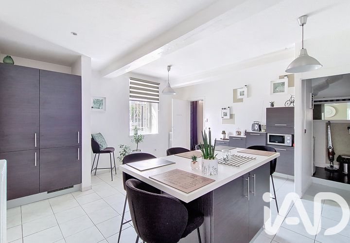 Byhus i Francheville, Rhone, Francheville - € 355.000 | Ref: 55235 - foto 1