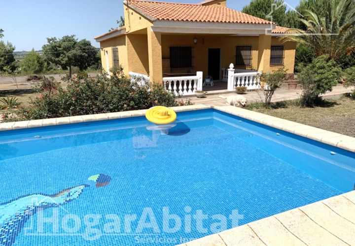 Villa i Chiva, Valencia, Chiva - € 275 000 | Ref: 040LAN275.FPV-C/3716 - foto 1