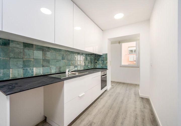 Leilighet i Queluz, Lisbon, Queluz - € 330 000 | Ref: C0222-06842 - foto 1
