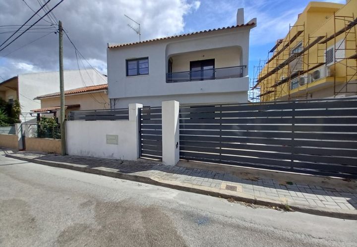 Villa i Amora, Setubal, Amora - € 445.000 | Ref: 26041 - 337 - foto 1