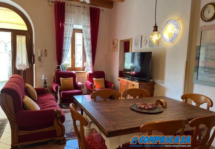 Villa a Bardolino, Verona, Bardolino - € 299.000 | Ref: A10B - foto 1