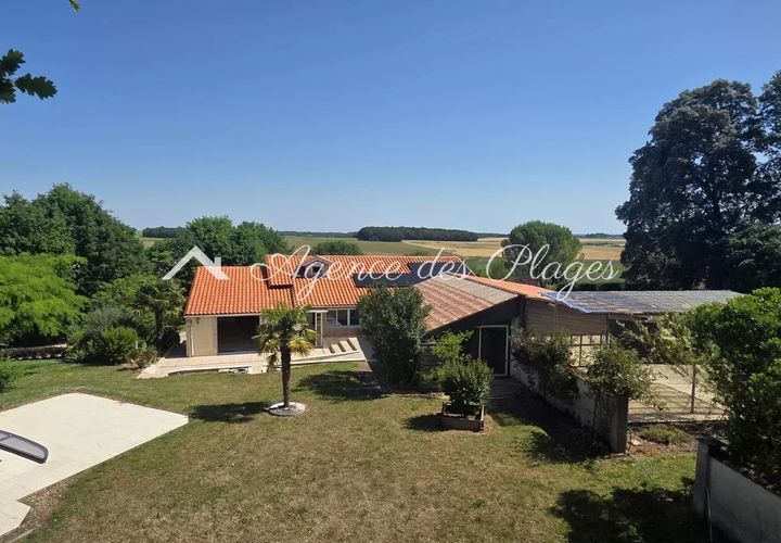 Villa i Roullet-Saint-Estèphe, Charente, Roullet-Saint-Estèphe - € 379.600 | Ref: 86732872 - foto 1