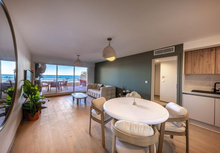 Lejlighed i Saint-Raphaël, Var, Saint-Raphaël - € 590.000 | Ref: DOM28876 - foto 1