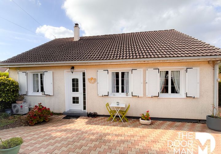 Villa a Maintenon, Eure-et-Loir, Maintenon - € 261.000 | Ref: 9579 - foto 1