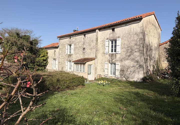 Villa a Courcome, Charente, Courcome - € 183.600 | Ref: BVI84510 - foto 1