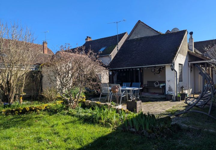 Landsbyhus i Lignac, Indre, Lignac - € 88.000 | Ref: BVI84075 - foto 1