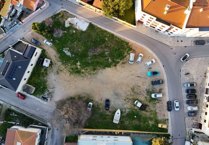 Helårsgrund i Setubal, Setubal, Setubal - € 589.000 | Ref: C0237-ATRE-00135-hs - foto 1