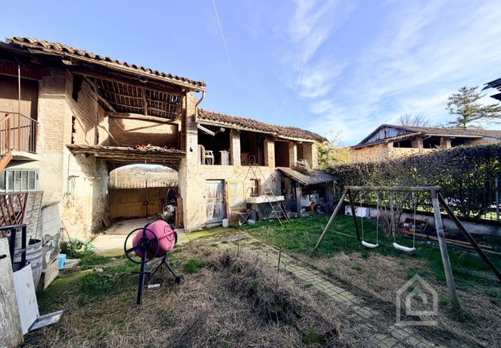 Villa i Brusasco, Turin, Brusasco - € 70.000 | Ref: 70000 Brusasco - foto 1