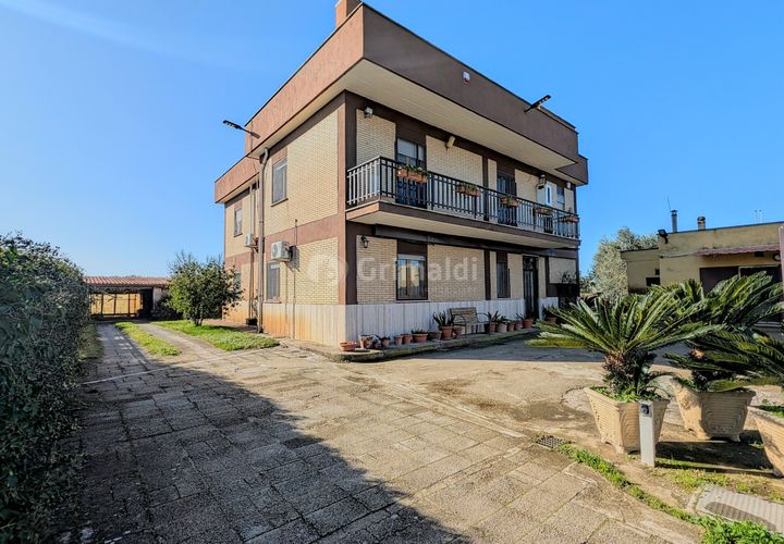 Villa a Nettuno, Rome, Nettuno - € 350.000 | Ref: DE518 - foto 1