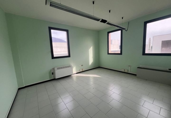 Erhvervsejendom i Schio, Vicenza, Schio - € 90.000 | Ref: MD97 - foto 1