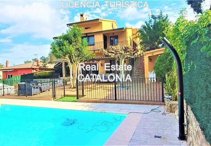 Villa i Lloret De Mar, Gerona, Lloret De Mar - € 360.000 | Ref: VC-4182 - foto 1