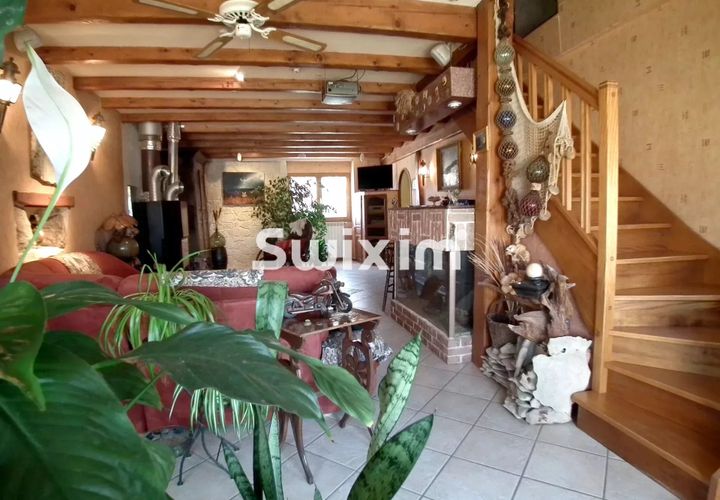 Villa i Bonnaud, Jura, Bonnaud - € 295.000 | Ref: 24AVPHD55 - foto 1