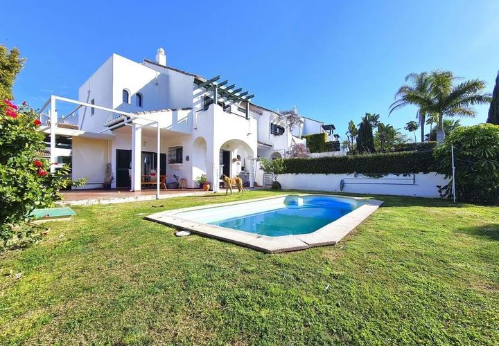 Rækkehus i La Duquesa, Malaga, La Duquesa - € 580.000 | Ref: SMSD5135149 - foto 1