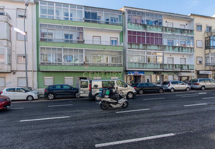 Lejlighed i Amadora, Lisbon, Amadora - € 250.000 | Ref: C0364-05595 - foto 1