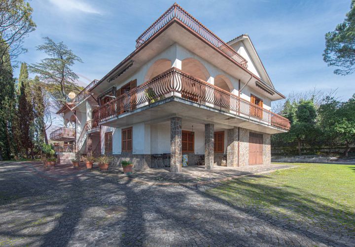 Villa a Cassino, Frosinone, Cassino - € 490.000 | Ref: AC99-149-1712 - foto 1