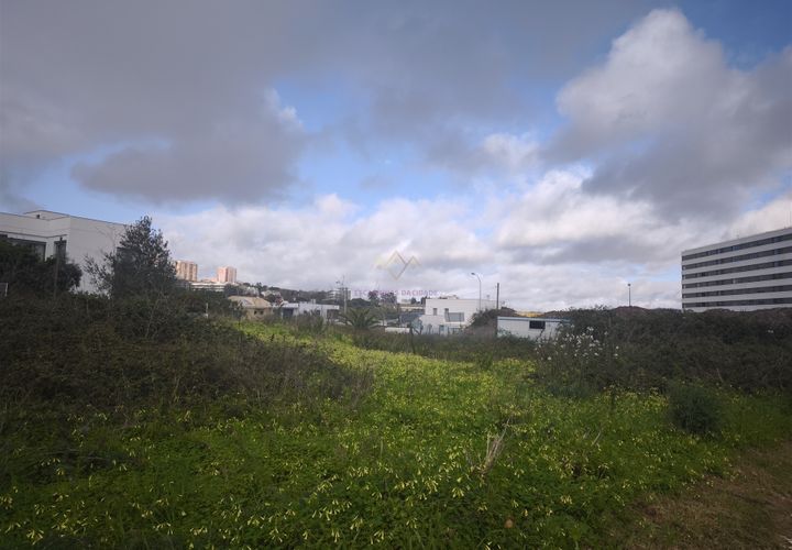 Helårsgrund i Oeiras, Lisbon, Oeiras - € 2.000.000 | Ref: TRI-042-26-AS - foto 1