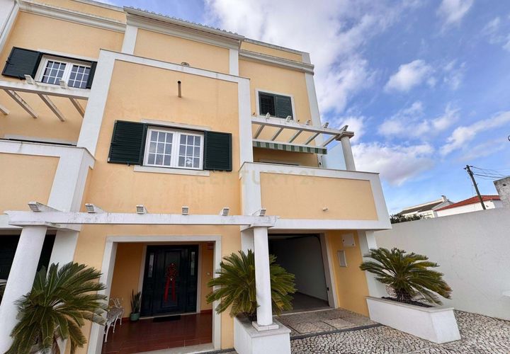 Villa a Alcochete, Setubal, Alcochete - € 585.000 | Ref: C0505-00373 - foto 1