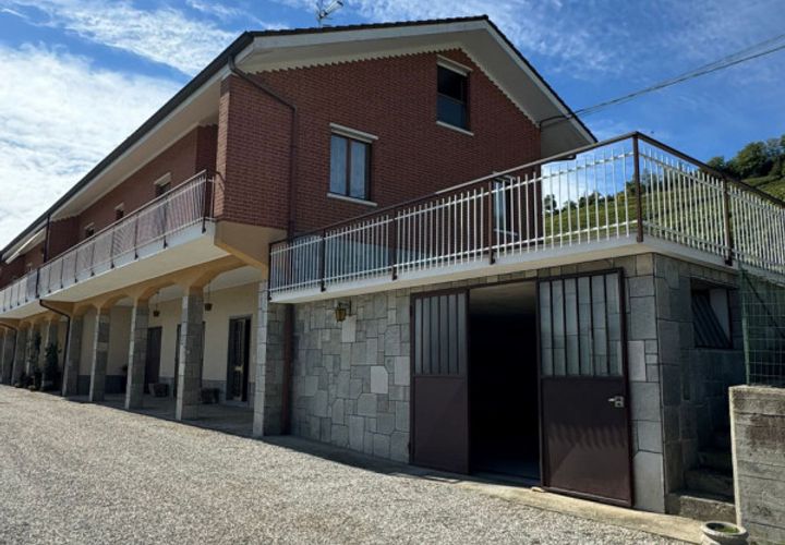 Villa i Barolo, Cuneo, Barolo - € 490.000 | Ref: CA1283 - foto 1