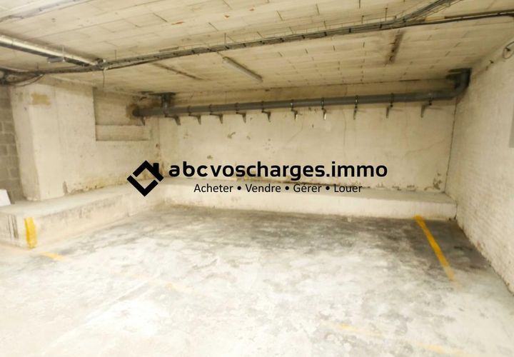 Parkeringsplads i Lille, Nord, Lille - € 32.400 | Ref: 454b - foto 1