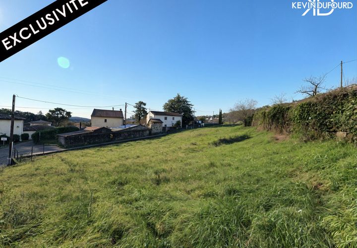 Helårsgrund i Aubenas, Ardeche, Aubenas - € 80.000 | Ref: 2296-T-AUBENAS12777 - foto 1